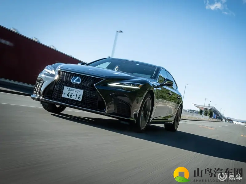 雷克萨斯LS将改头换面：变成六轮MPV，神似小鹏陆地航母-1