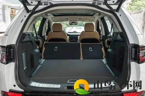 路虎发现运动版实测:越野有底气,城市开着也够舒服的豪华 SUV-2