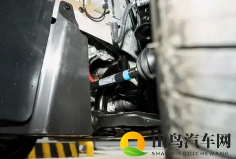 告别“选择困难症”：这辆十万级7座MPV，如何装下三代人的期待？-3