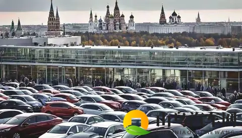 中国汽车在俄遇冷:市占率57%到出口腰斩,这场撤退藏着哪些启示-3