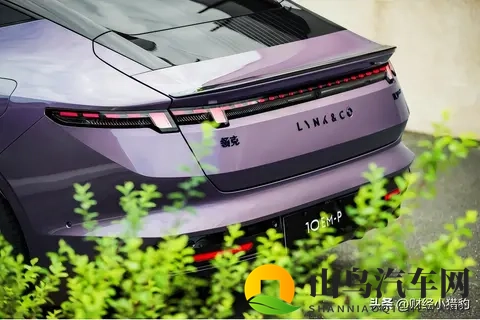月销5077台背后,领克10 EM-P展现插混轿车界的新高度-3