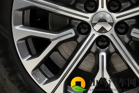 BBA车主试完后只说一句：“开过就回不去了”-3