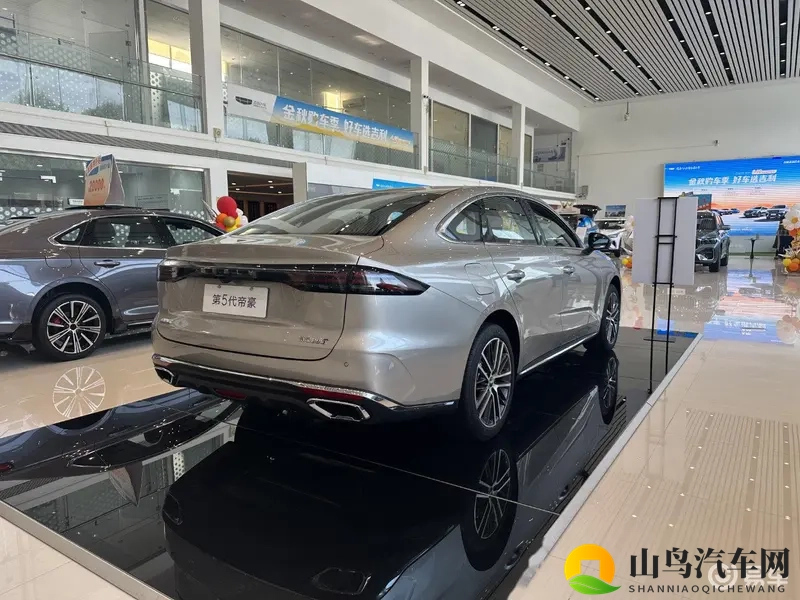 juliaannsex艳妇激情：科技赋能，全新车型惊艳亮相汽车界-1