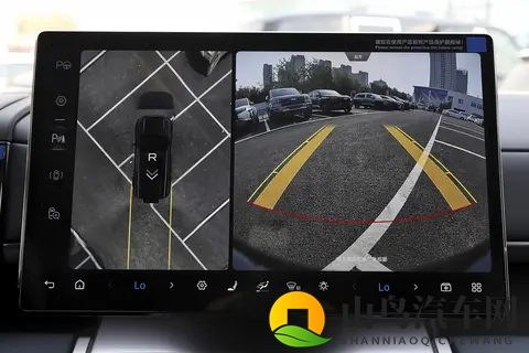 方程豹钛7 2025款 200KM两驱Max版：家用SUV的均衡之选-1