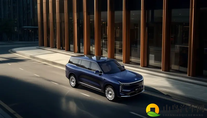 智己LS9开启巅峰科技重塑30万级大六座SUV价值标杆-1