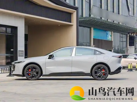 马自达爆发了！200km续航，配后驱+多连杆，1198万起售-2