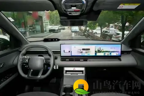 3D Videos原神刻晴:汽车新科技:原神角色刻晴,驾驶乐趣升级!-2