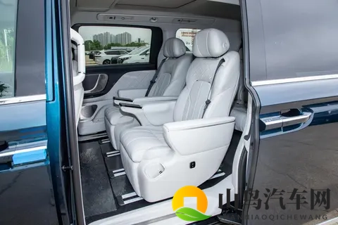 试完26款岚图梦想家，发现现在的MPV越来越卷了-3