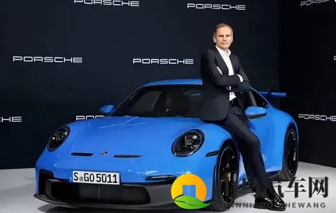 售价跌破40万！保时捷为傲慢付出代价，国产电动车一举逆袭！-3