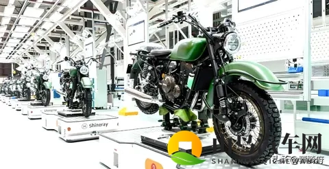 250双缸踏板车,还有自动挡巡航,米兰车展的鑫源大不一样-2