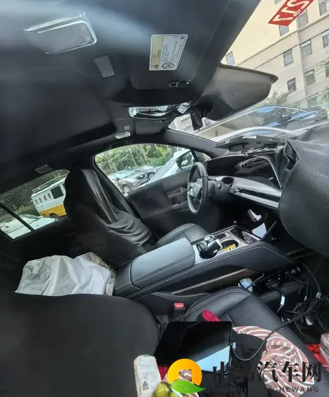 纯电“小凯雷德”？凯迪拉克VISTIQ国产现身，尺寸比IQ锐歌大一圈-2