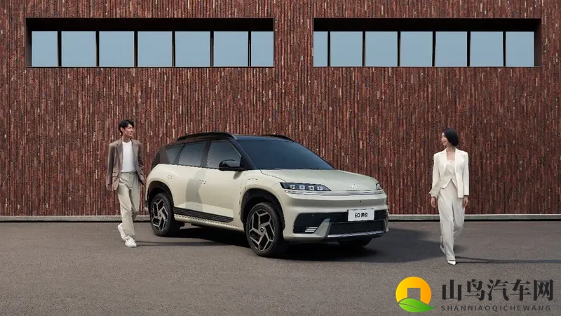 纯电SUV新标杆：EO羿欧凭什么能在15万内颠覆传统？！-1
