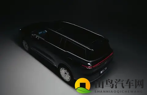 上汽旗舰大SUV！智己LS9官方实拍首次曝光-2