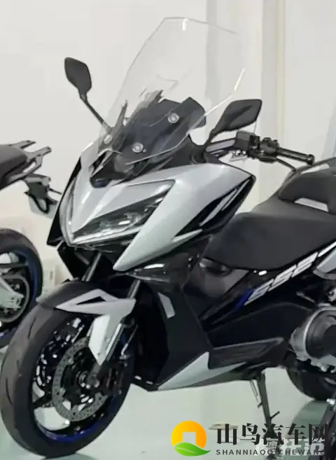 国产大绵羊升仕552G开始预热，将会在11月4日米兰车展上亮相-1