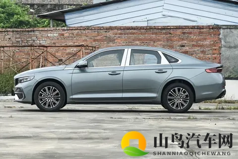 吉利星瑞的产品力有多硬?15T东方曜哪个版本值得入手?-3