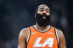 表现全面！哈登半场12中4拿到16分4板4助 正负值+14