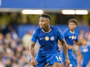 TA：埃苏戈将顶替终止租借的博纳诺特，进入切尔西的欧冠大名单