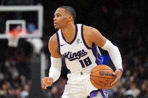 徐静雨：威少在场上永远昂首挺胸 感觉自己不弱于任何一个对手