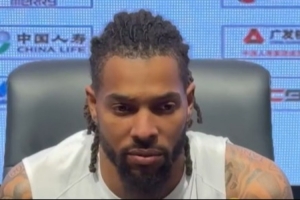 珀赛尔：我们打得很团结 像一家人 保持下去 今年是会有大作为的