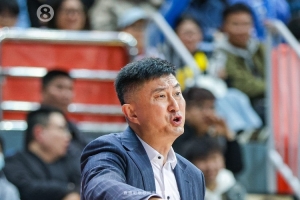 杜锋：联赛漫长 输赢都是正常 输了不知道怎么输就很不值当