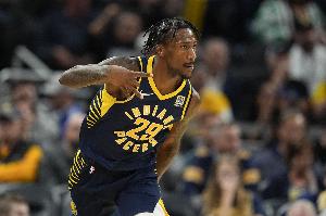 你是奇兵！昆顿·杰克逊半场8分钟 弹无虚发砍下13分2助！