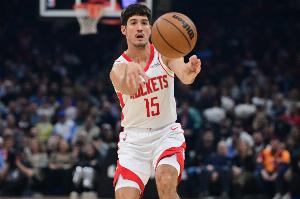 惨不忍睹！谢泼德各种机会球扔不进 全场12中3&三分8中3