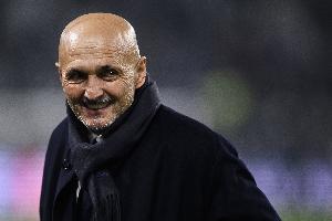 跟队记者：斯帕莱蒂并没有对尤文没买前锋感到失望，知道预算有限