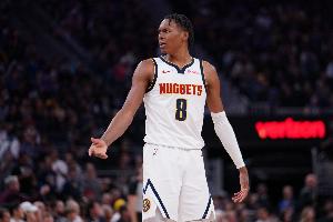 阿德尔曼：琼斯正在接受脑震荡检测 沃特森将接受核磁共振检测