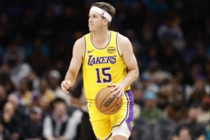 键盘侠|里夫斯要拿到空白支票随便填了！后文森特时代湖人1胜0负