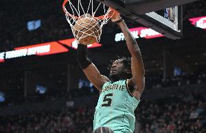 马威末节没上！奥特：末节初段打出了提速强攻的节奏 效果不错