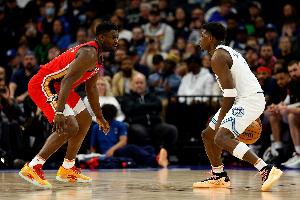 状元对飚！锡安首节6中4砍下10分4板 华子5中4砍下12分3助