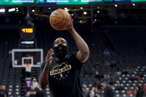 还需适应！哈登首秀首节3中0一分未得送出3助攻 正负值-9