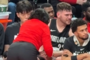 解说：克林根首节两手都伤了还不上杨瀚森？有人也不利用