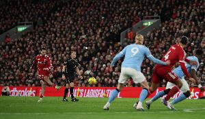 跟队记者：利物浦仍有机会进前四，但低迷状态影响前景