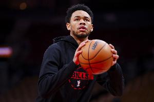 尽力了！西蒙斯17中10拿23分7助攻 三分9中2&末节命中负角度三分