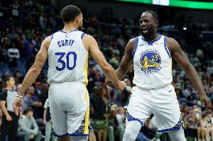 库里：追梦身体老了但他防守端影响力没变 他总会出现在正确位置